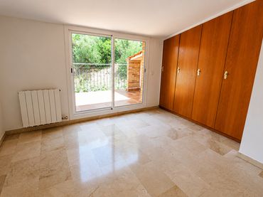 Adossat amb balcó en venda a Ca n'Oriol