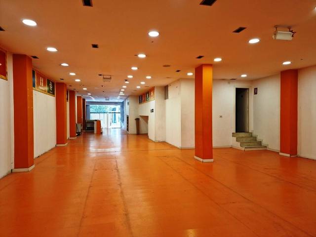 Local comercial en Alquiler en Rúa Samuel Eijan en Centro