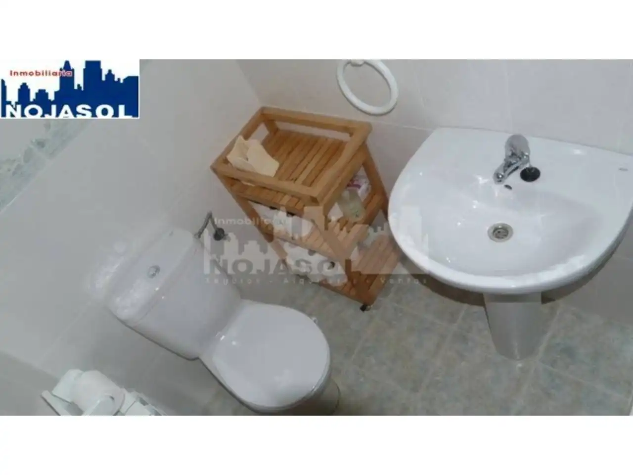 Bany de Àtic de lloguer en Noja amb Calefacció, Terrassa i Moblat