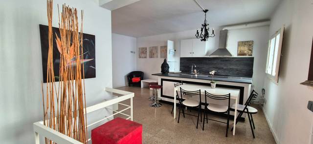 Edificio en Venta en Carrer de la Gatassa en Cerdanyola Nord