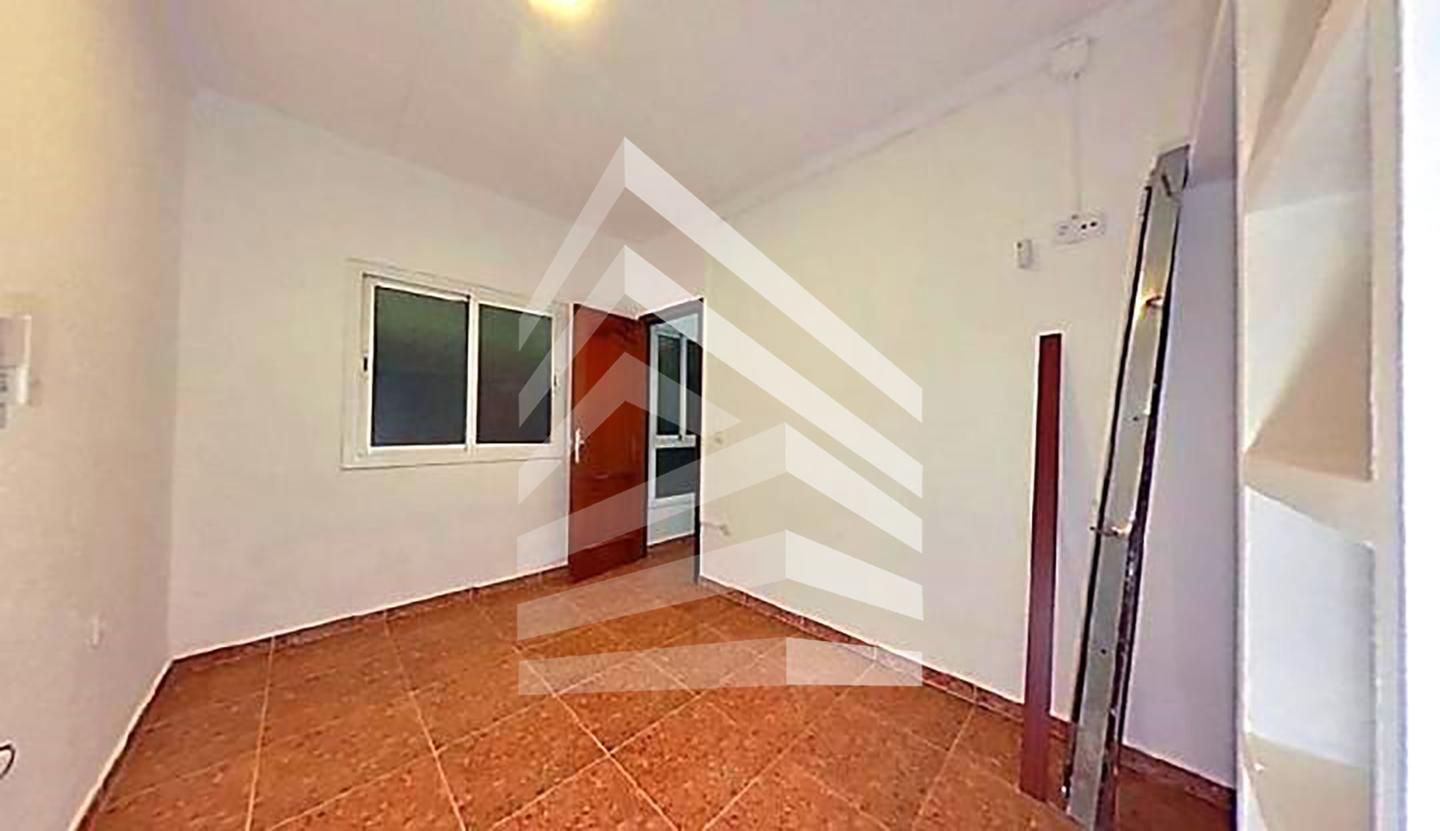 Planta baja for sale in Carrer de Floridablanca, La Salut