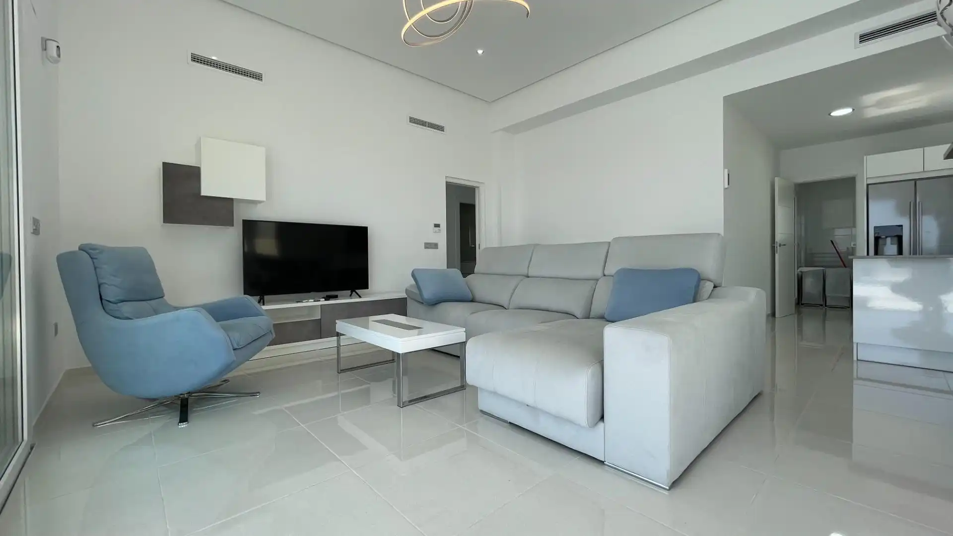 Sala d'estar de Casa o xalet en venda en Rojales amb Jardí privat, Terrassa i Piscina