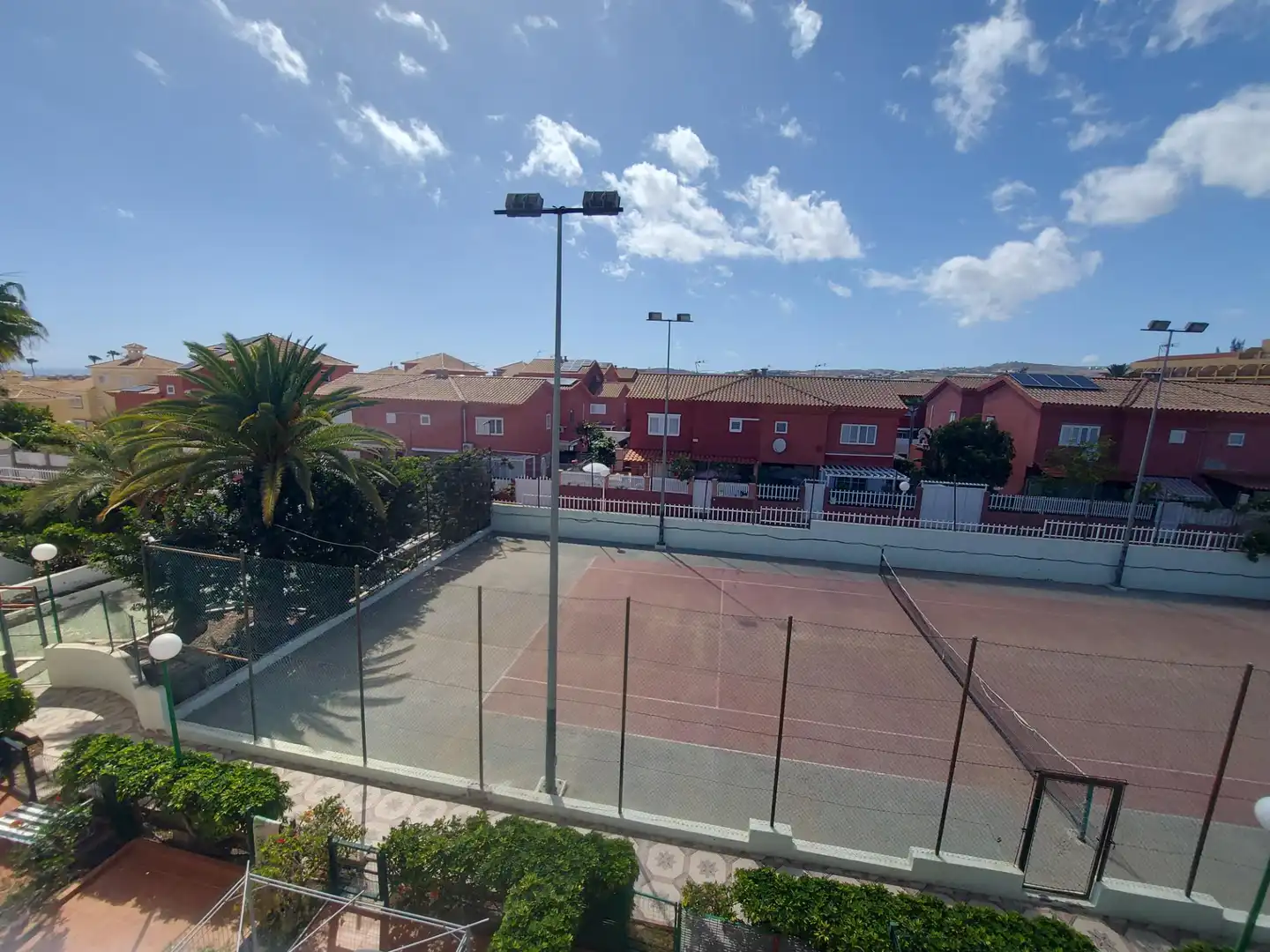Außenansicht von Wohnungen zum Verkauf in San Bartolomé de Tirajana mit Klimaanlage, Möbliert und Ofen