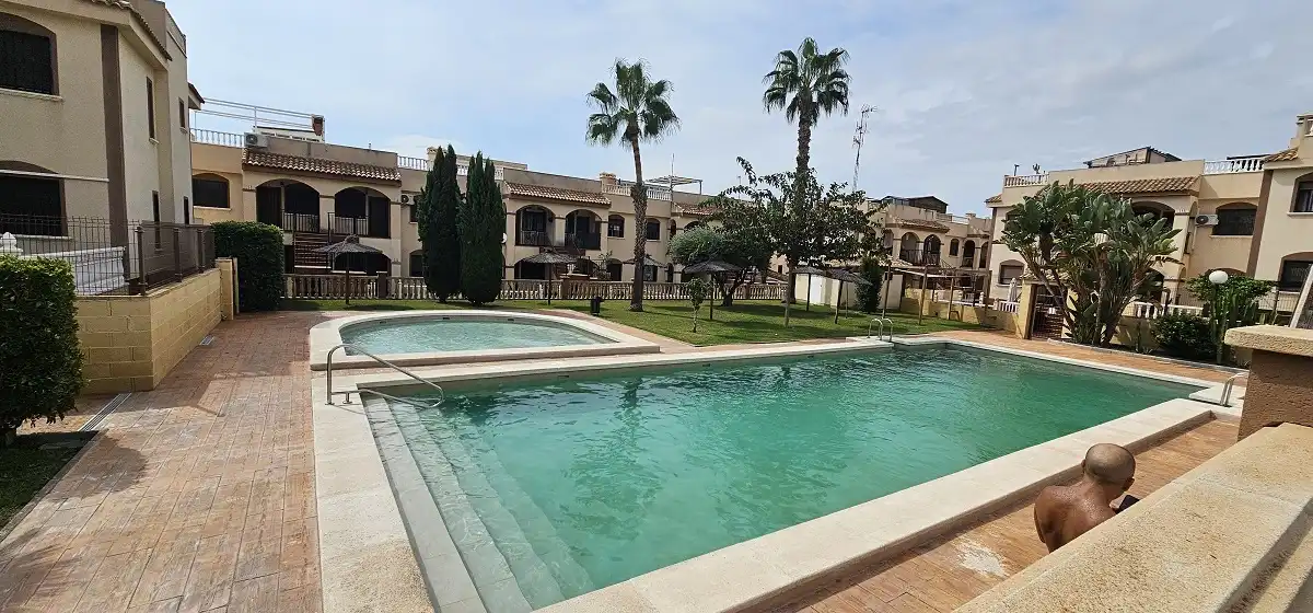 Apartamento con piscina en venta en N/A, imagen 2