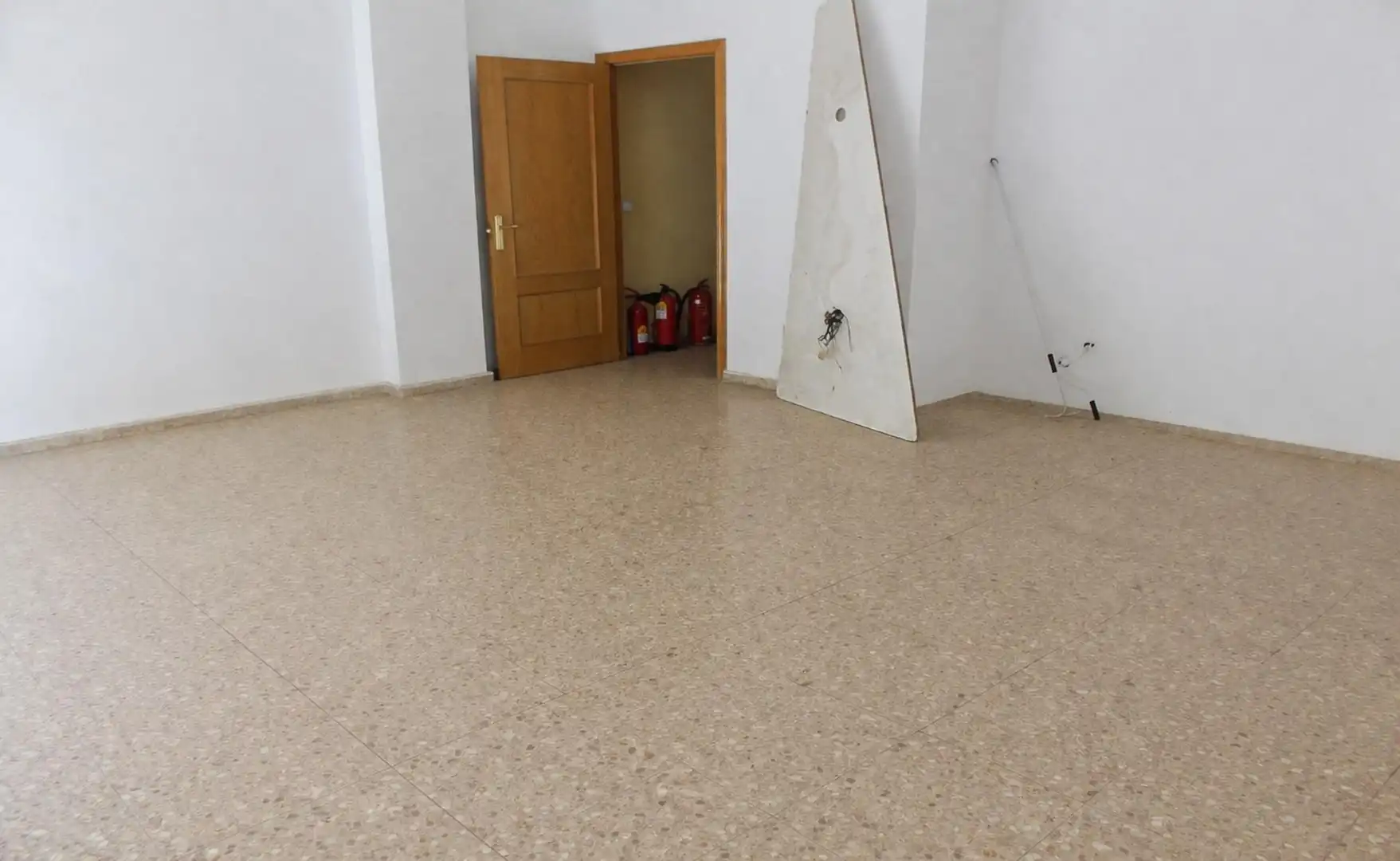 Geschaftsraum zur Miete in Zona Campus Universitario