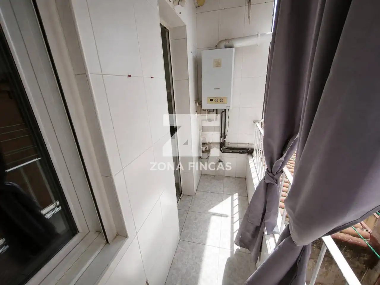 Dormitori de Àtic en venda en Santa Coloma de Gramenet amb Aire condicionat, Calefacció i Parquet