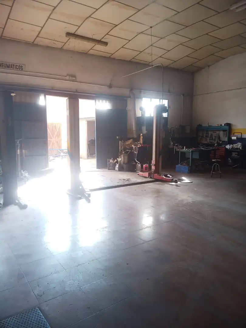 Local comercial en venta en La Puebla de Almoradiel, imagen 3