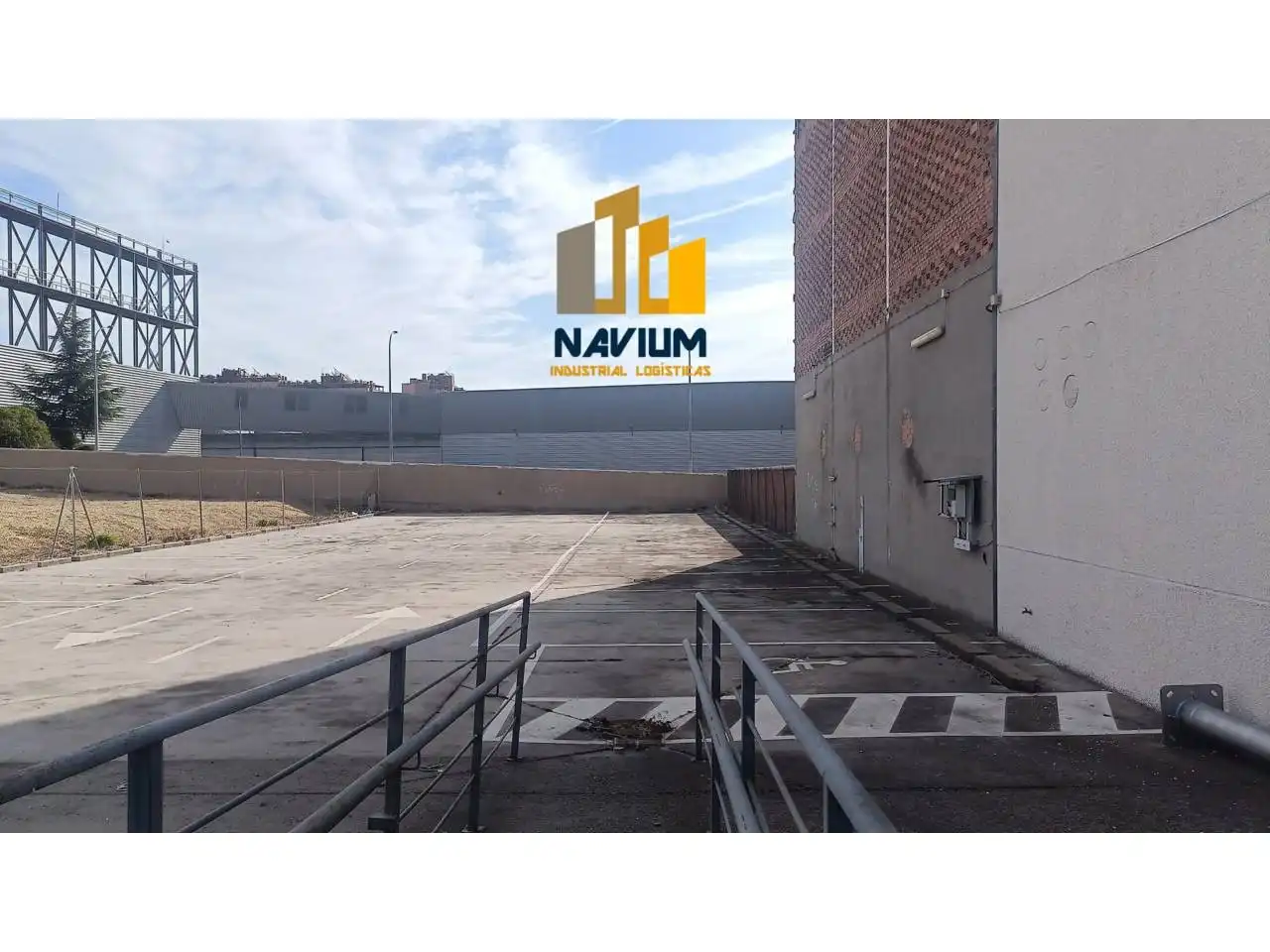 Außenansicht von Fabrik Grundstücke zur Miete in Madrid