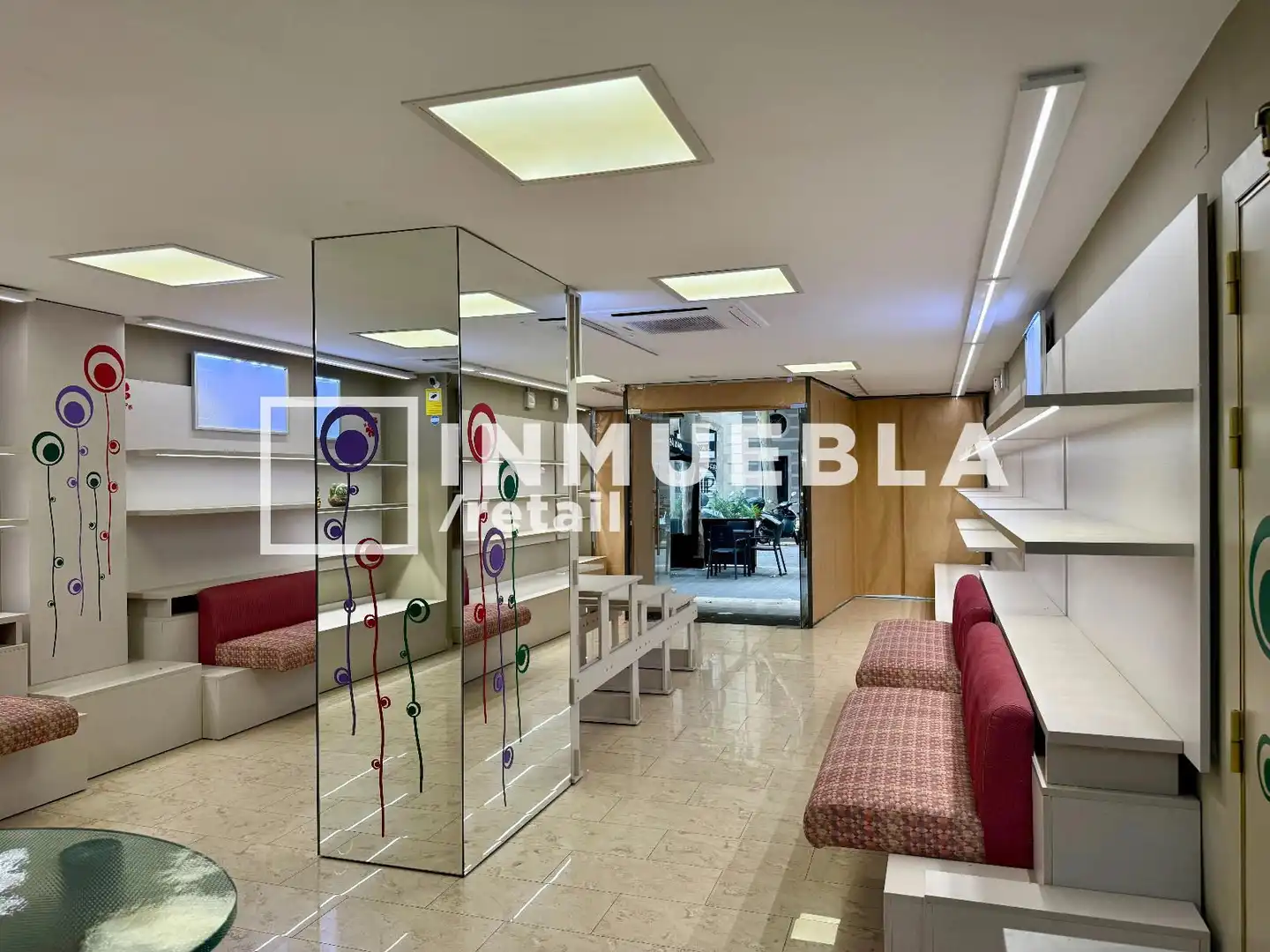 Local comercial en alquiler en Provença, imagen 2