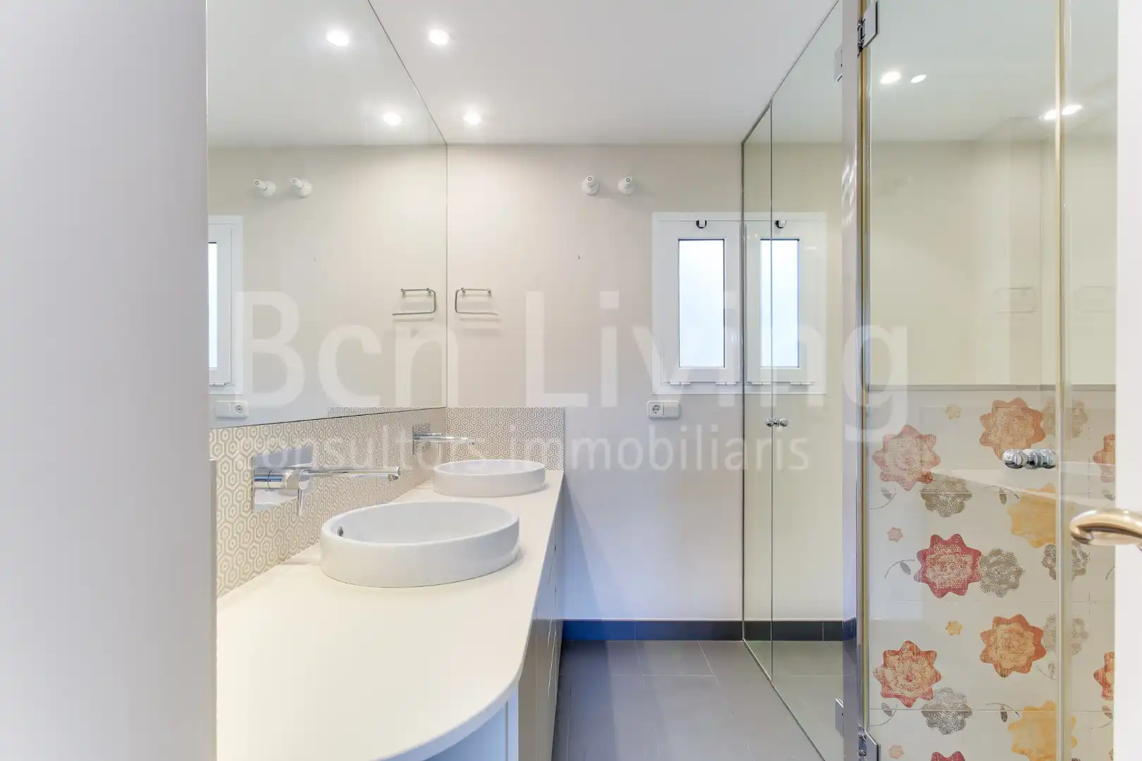 Flat for rent in Carrer de Josep Irla i Bosch, 6, Barri de les Corts