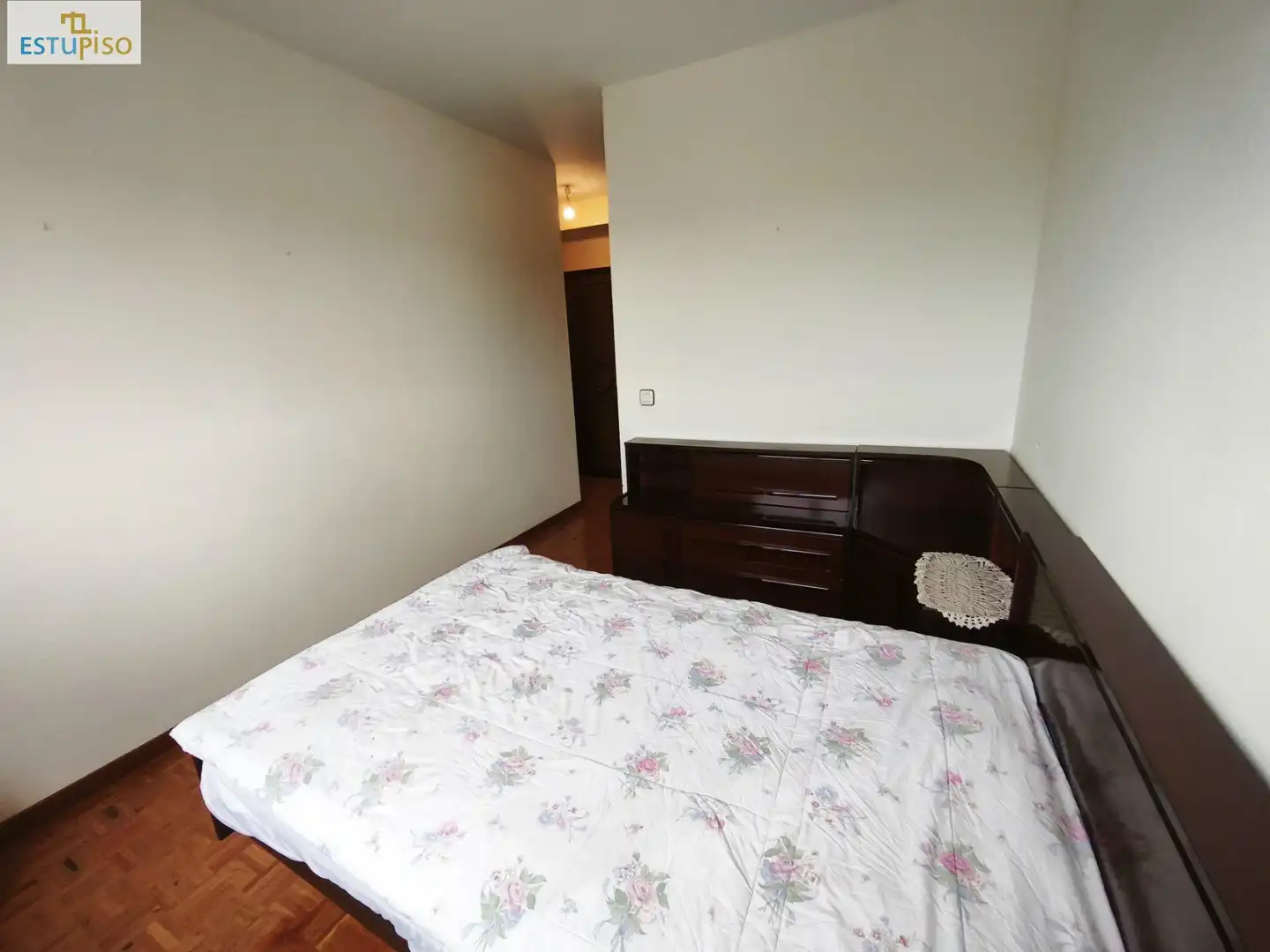 Dormitori de Pis en venda en Vitoria - Gasteiz amb Calefacció, Parquet i Terrassa