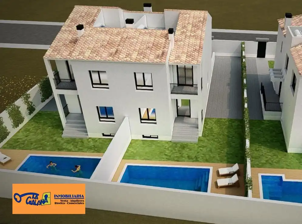 Außenansicht von Einfamilien-Reihenhaus zum Verkauf in Valdepeñas mit Heizung, Terrasse und Abstellraum