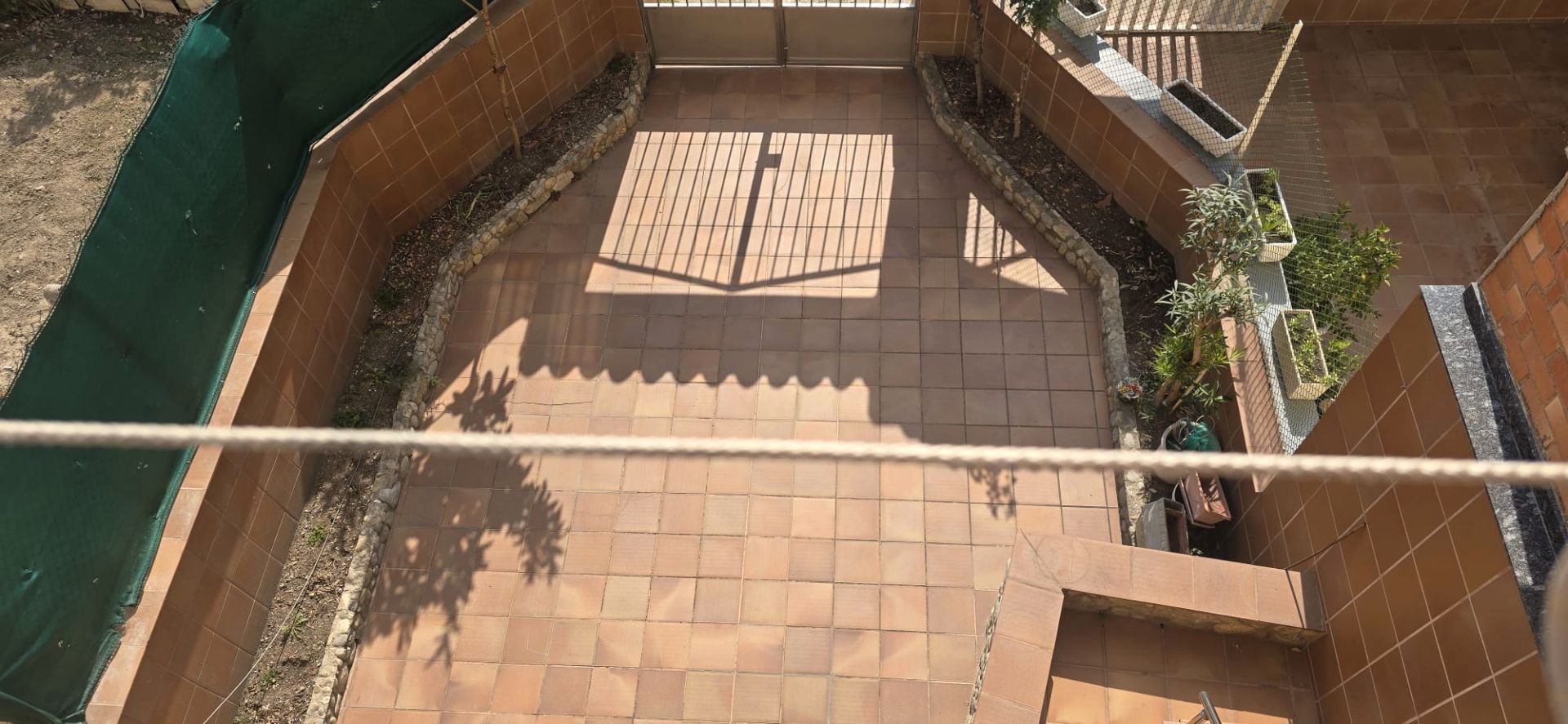 Terrasse von Einfamilien-Reihenhaus zum Verkauf in Manlleu mit Heizung, Privatgarten und Terrasse