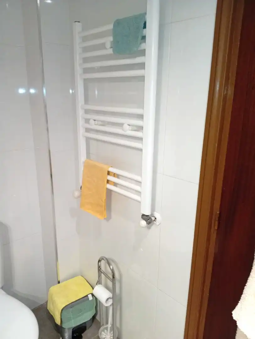 Baño de Piso en venta en Gijón  con Calefacción, Parquet y Terraza