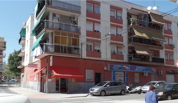 Local comercial en Venta en C/ Manuel Campello Ruiz en El Toscar