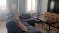 Sala d'estar de Casa adosada en venda en Badajoz Capital