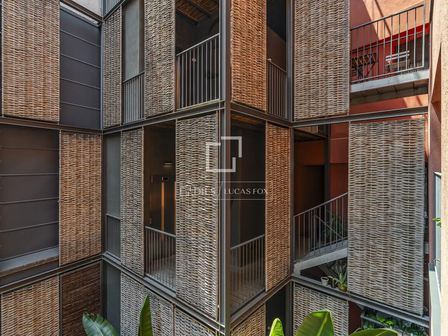 Vista exterior de Piso en venta en Barcelona con Aire acondicionado, Calefacción y Parquet