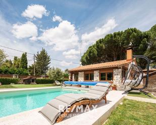 Vista exterior de Casa o xalet en venda en Boecillo amb Aire condicionat, Jardí privat i Terrassa