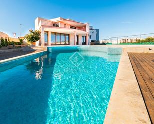 Swimming pool of House or chalet for sale in Maó  with Air Conditioner, Heating and Private garden