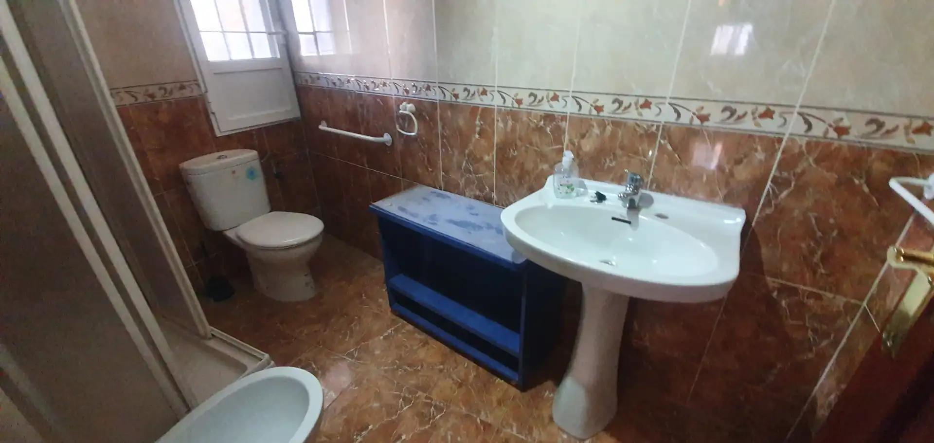 Bany de Casa o xalet en venda en Guadix amb Moblat