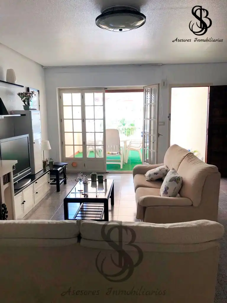 Casa bifamiliare con terrazza in vendita a Avinguda de Portugal, imagen 3