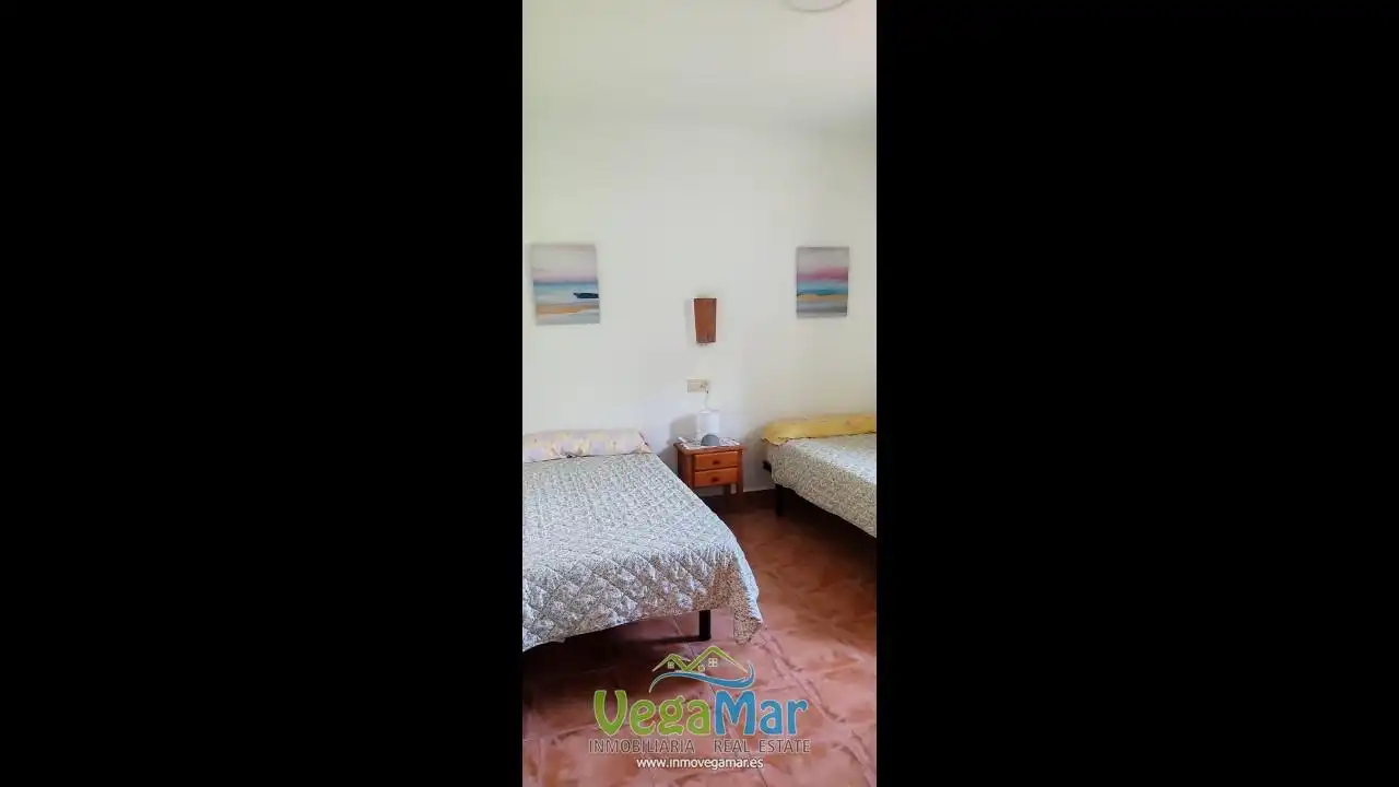 Houses for rent in Loma de la Golondrina, Ítrabo