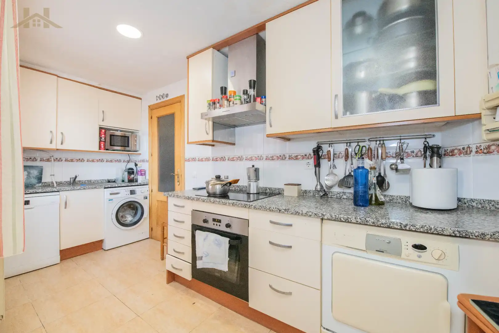 Cuina de Dúplex en venda en San Sebastián de los Reyes amb Aire condicionat, Calefacció i Terrassa