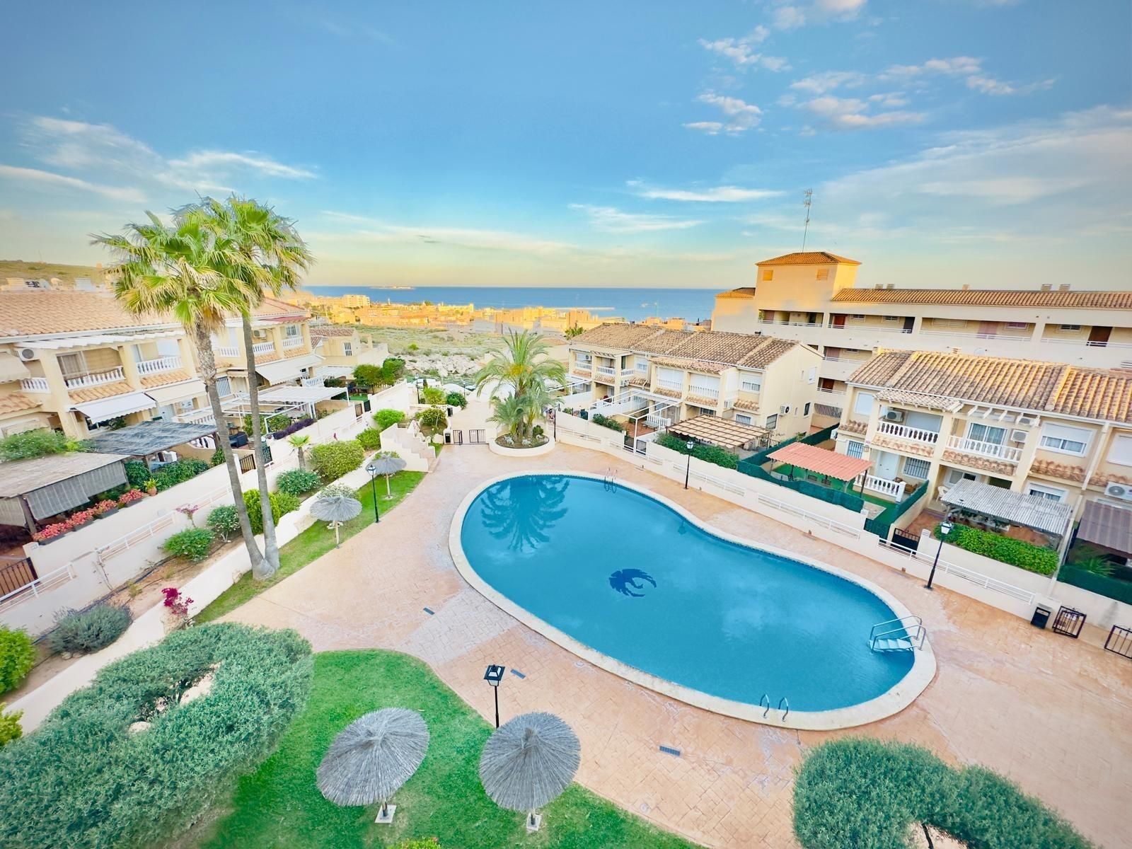 Exterior view of Flat to rent in Santa Pola  with Air Conditioner, Heating and Private garden