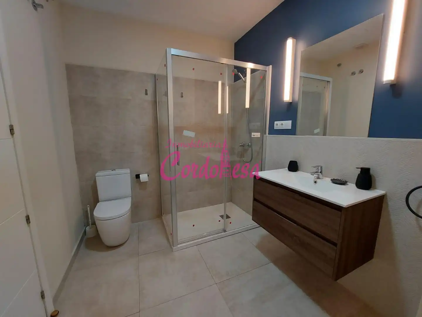 Badezimmer von Loft zur Miete in Córdoba mit Klimaanlage und Heizung
