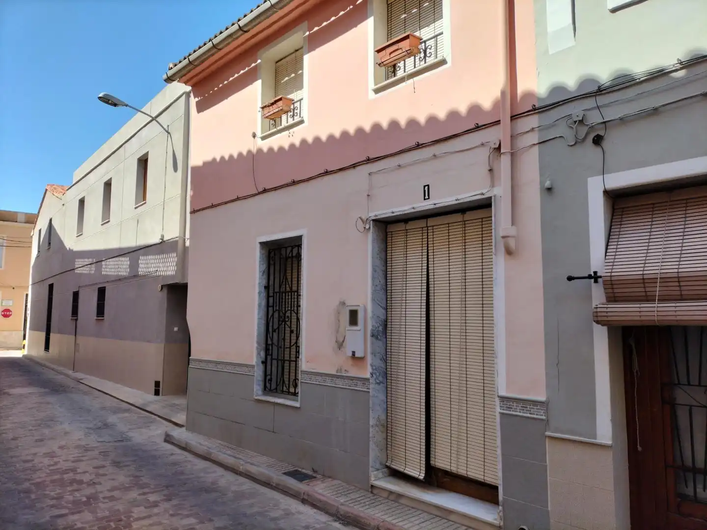 Vista exterior de Casa adosada en venda en Sollana