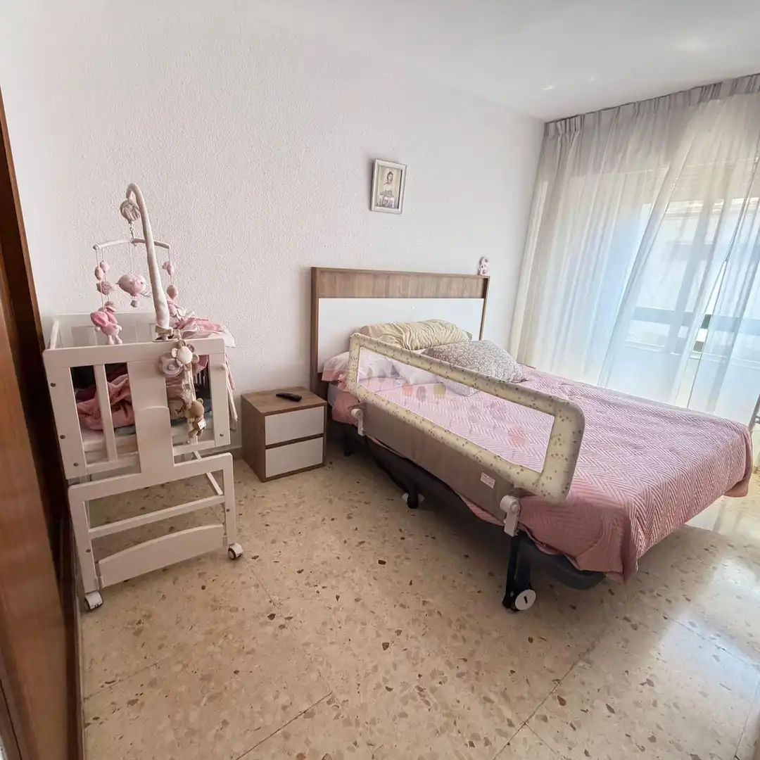 Wohnung zum Verkauf in Calle ESCOLES DE LES, Centro Urbano