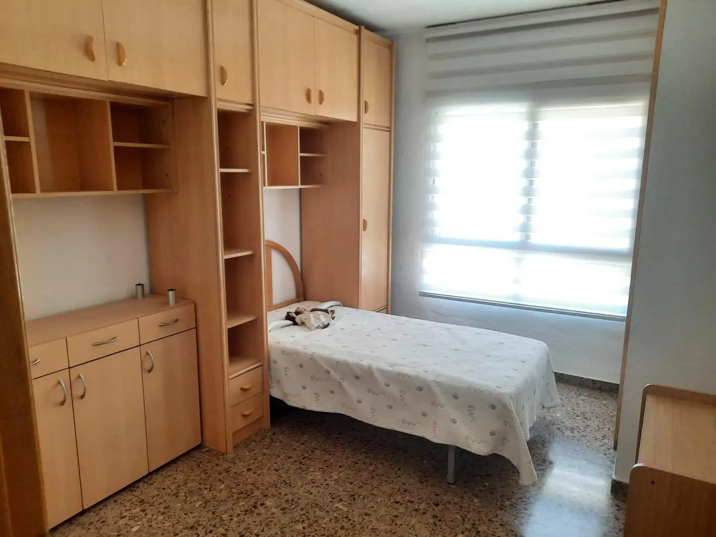 Bedroom of Flat for rent in Valencia