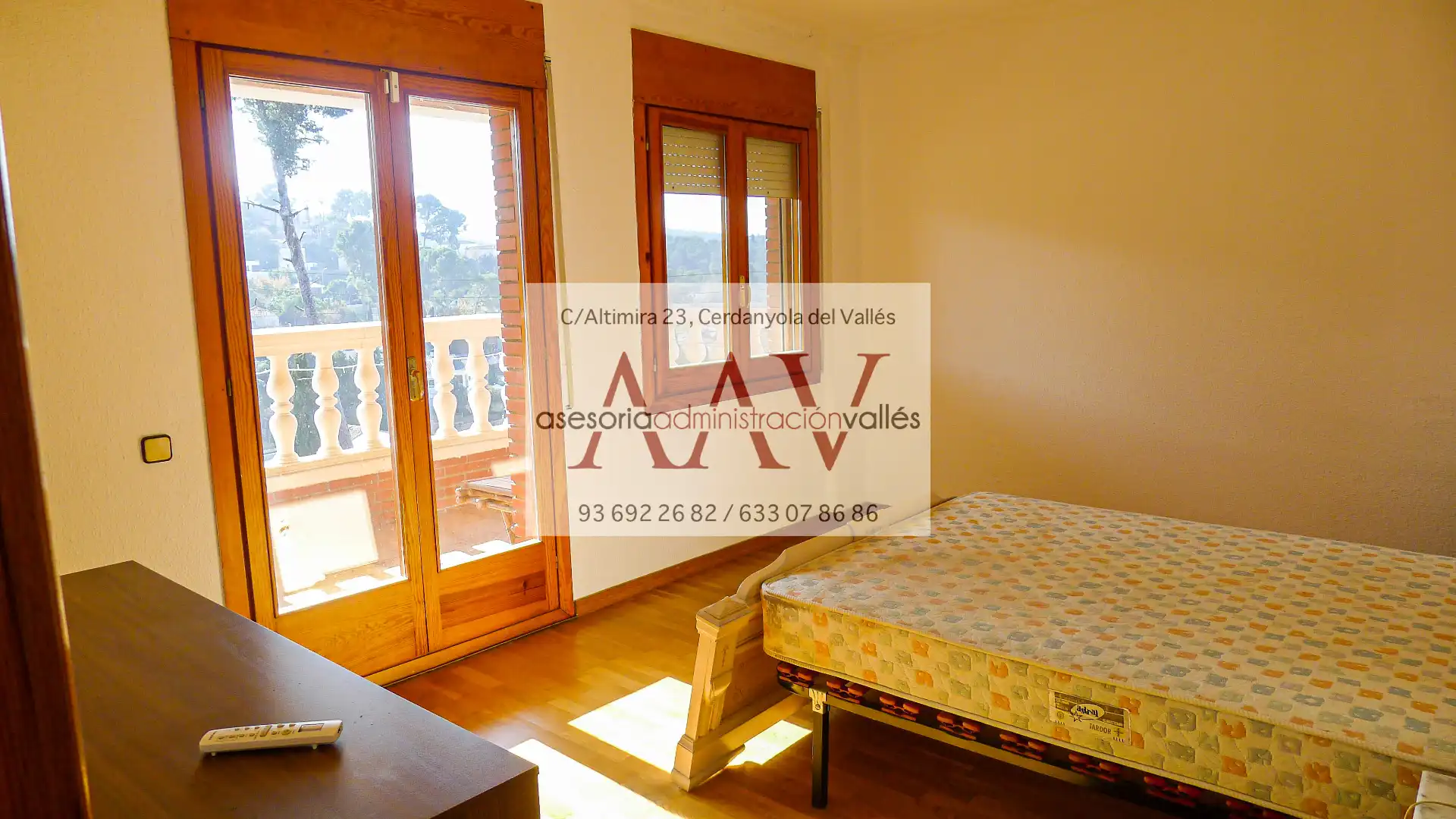 Dormitori de Casa o xalet en venda en Cerdanyola del Vallès amb Aire condicionat, Calefacció i Jardí privat