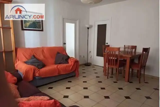 Sala de estar de Piso de alquiler en Sevilla con Aire acondicionado, Calefacción y Amueblado