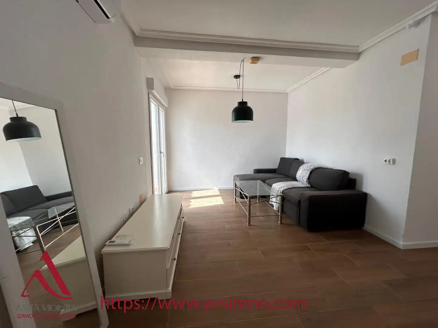 Sala de estar de Apartamento en venta en Torrevieja con Aire acondicionado, Calefacción y Amueblado