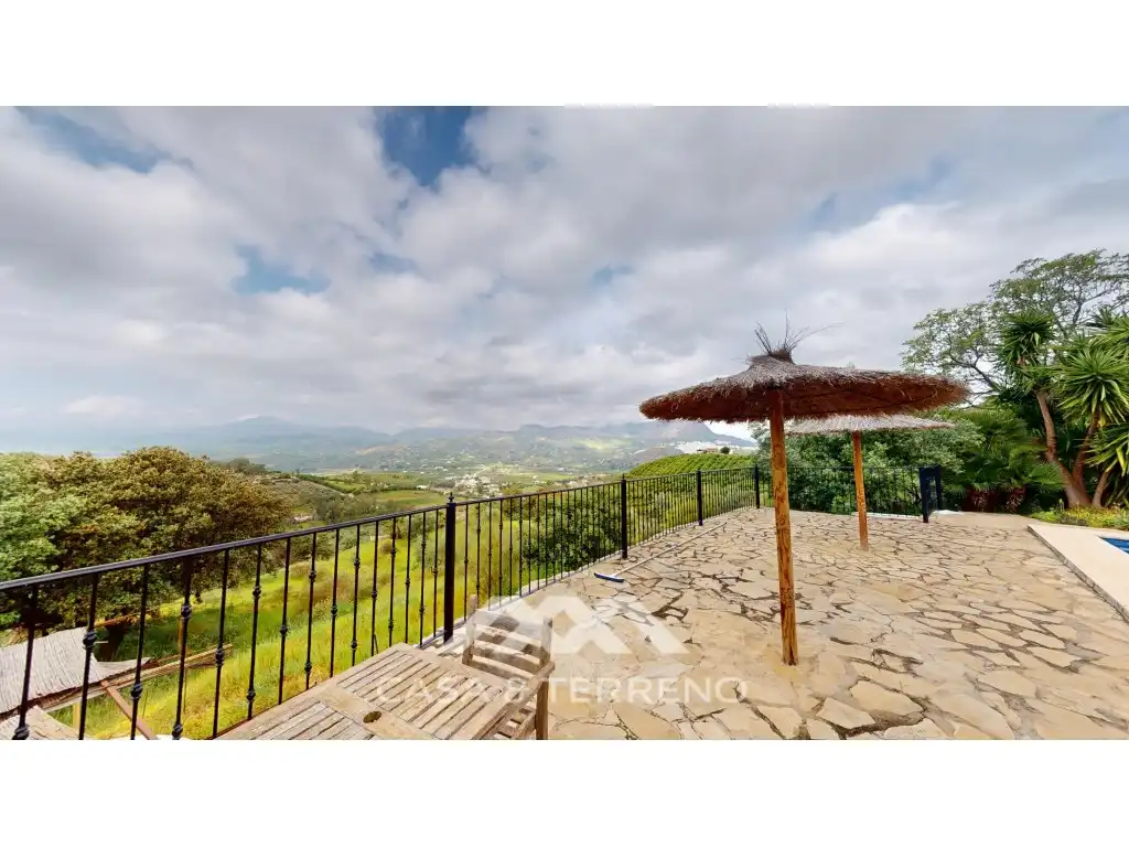 Exterior view of Houses for sale in Álora  with Air Conditioner, Private garden and Terrace
