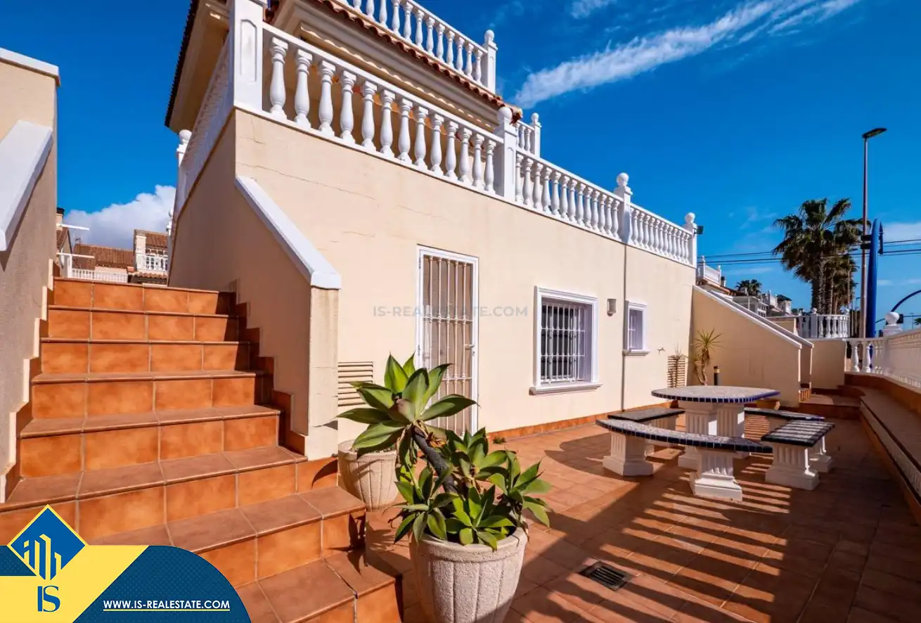 Villa con piscina in vendita a Playa de los Locos, imagen 14