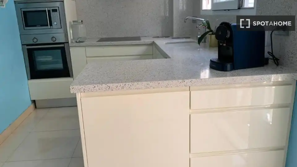 Cocina de Piso de alquiler en Cullera con Aire acondicionado, Calefacción y Amueblado