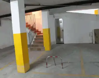 Parking with lift for sale in Parri, imagen 4