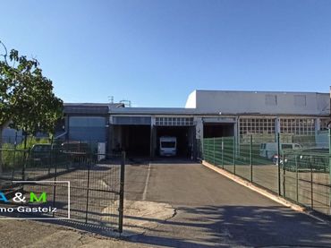 Industrial building for sale in Betoño
