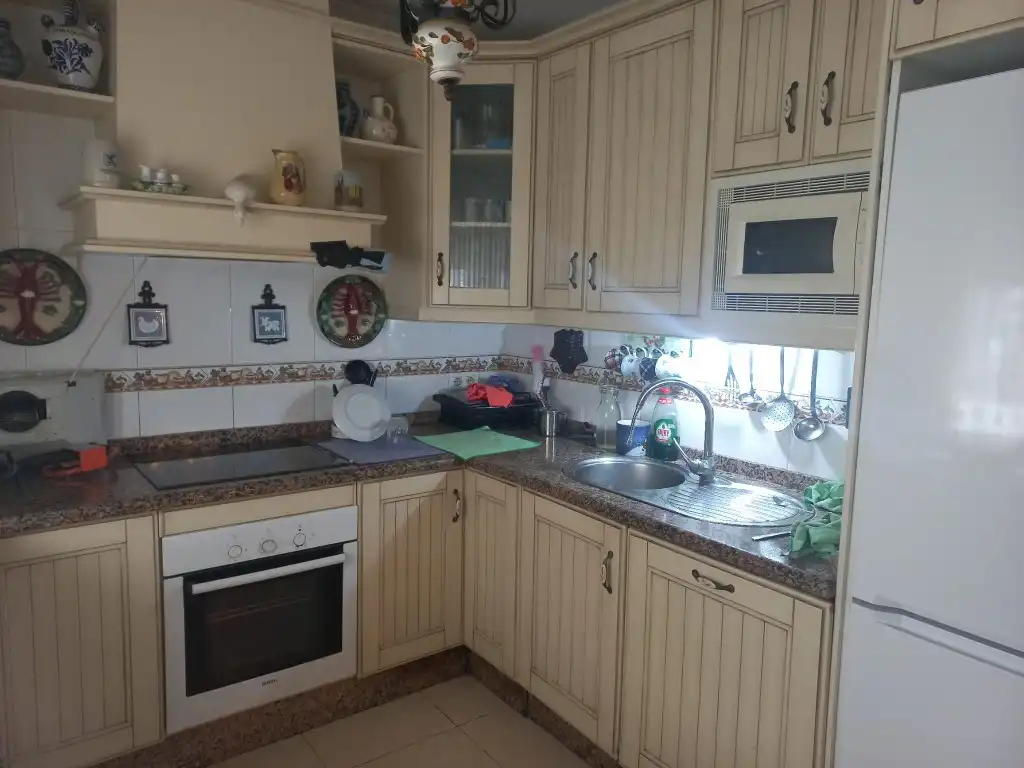 Küche von Dachboden zum Verkauf in Vélez-Málaga mit Terrasse, Abstellraum und Gemeinschaftspool