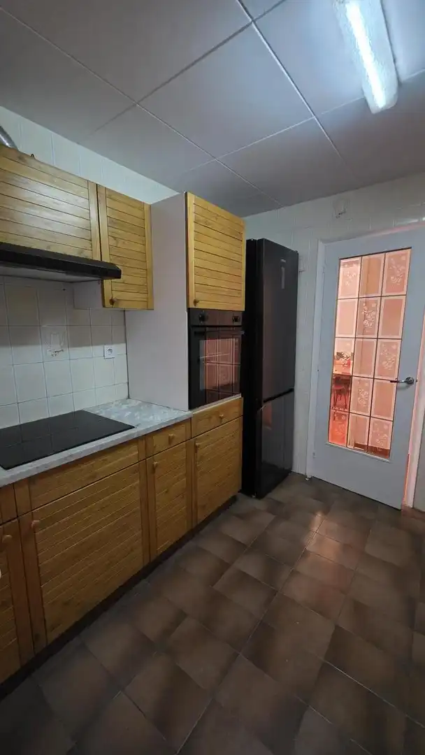 Cocina de Piso de alquiler en Terrassa con Calefacción, Amueblado y Balcón