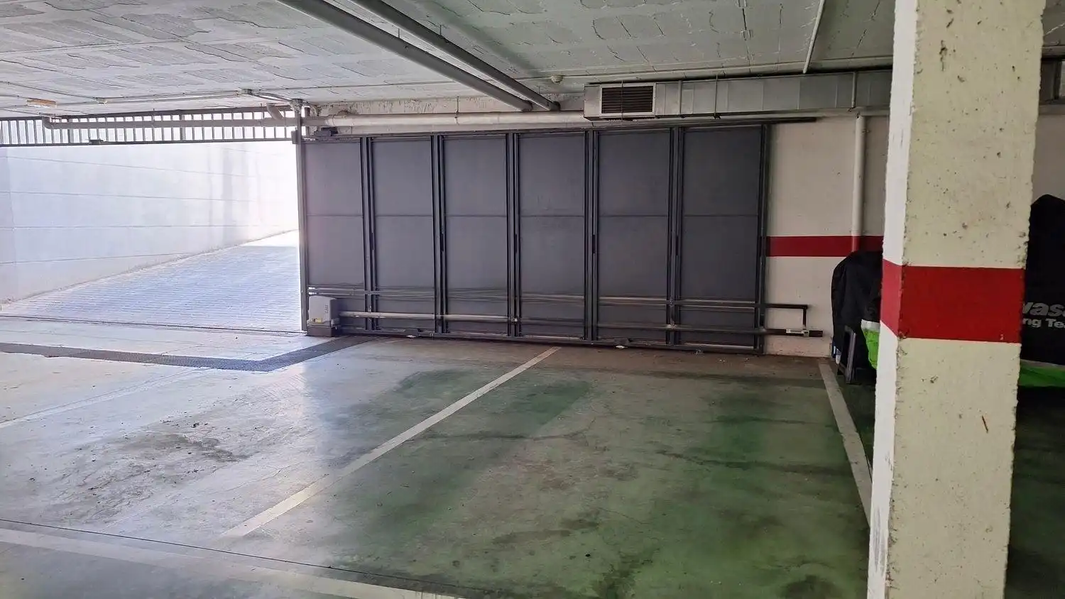 Parking of Flat for rent in Alicante / Alacant  with Air Conditioner, Heating and Terrace
