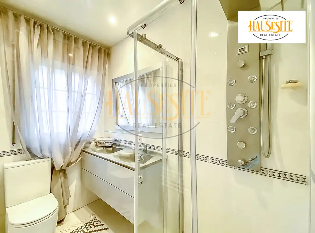 Baño de Casa o chalet en venta en Mediona con Aire acondicionado, Calefacción y Jardín privado