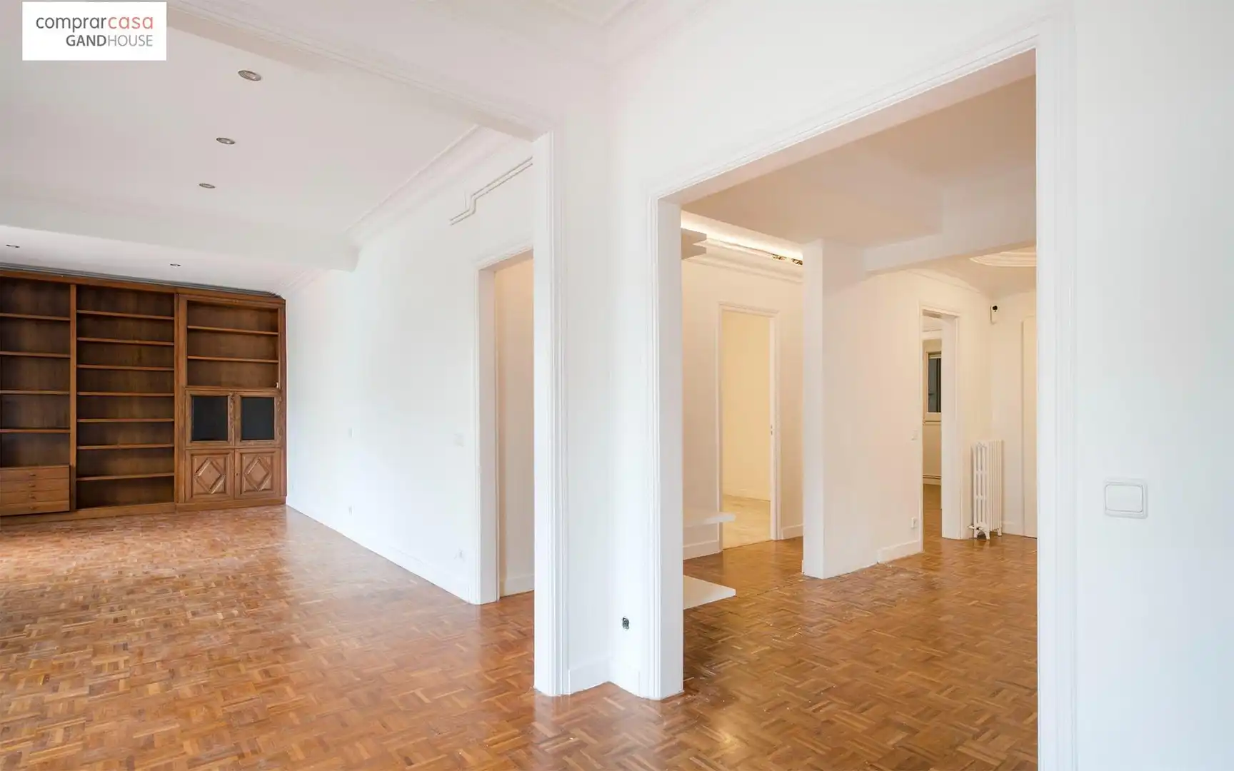 Piso en venta en Barcelona con Calefacción y Alarma