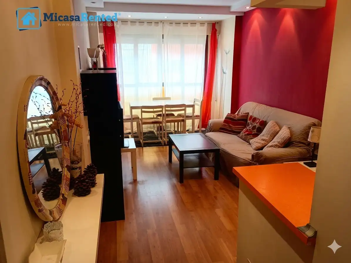 Sala d'estar de Pis de lloguer en Santander amb Calefacció, Moblat i Rentadora