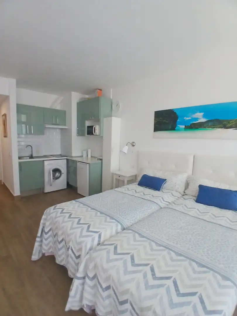 Habitación de Estudio de alquiler en Puerto de la Cruz con Terraza, Amueblado y Lavadora