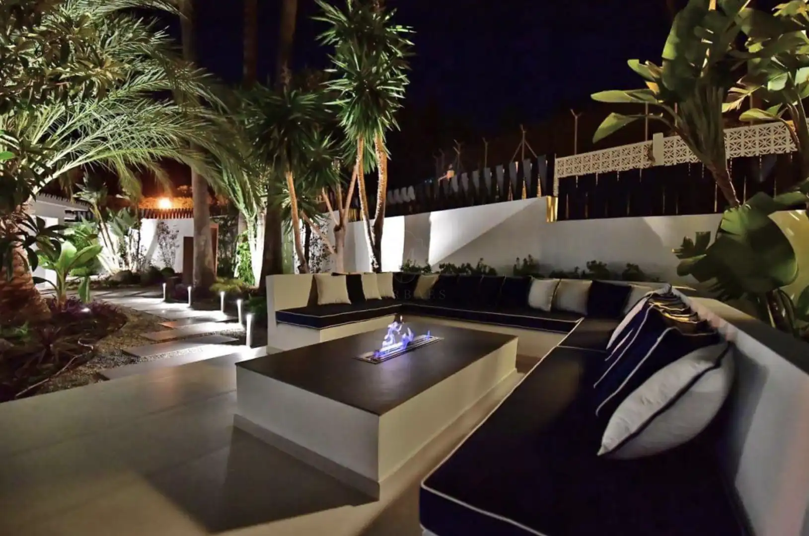 Terrassa de Casa o xalet de lloguer en Marbella amb Aire condicionat, Jardí privat i Piscina