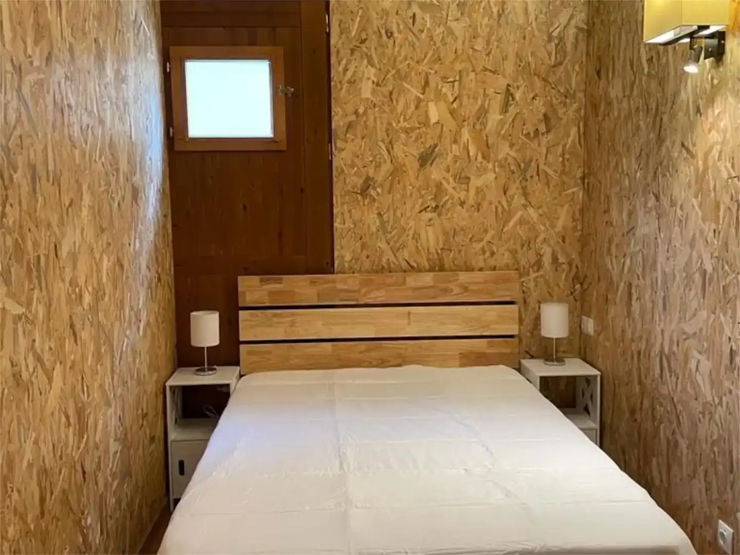 Habitación de Apartamento en venta en Benasque con Jardín privado, Piscina y Amueblado