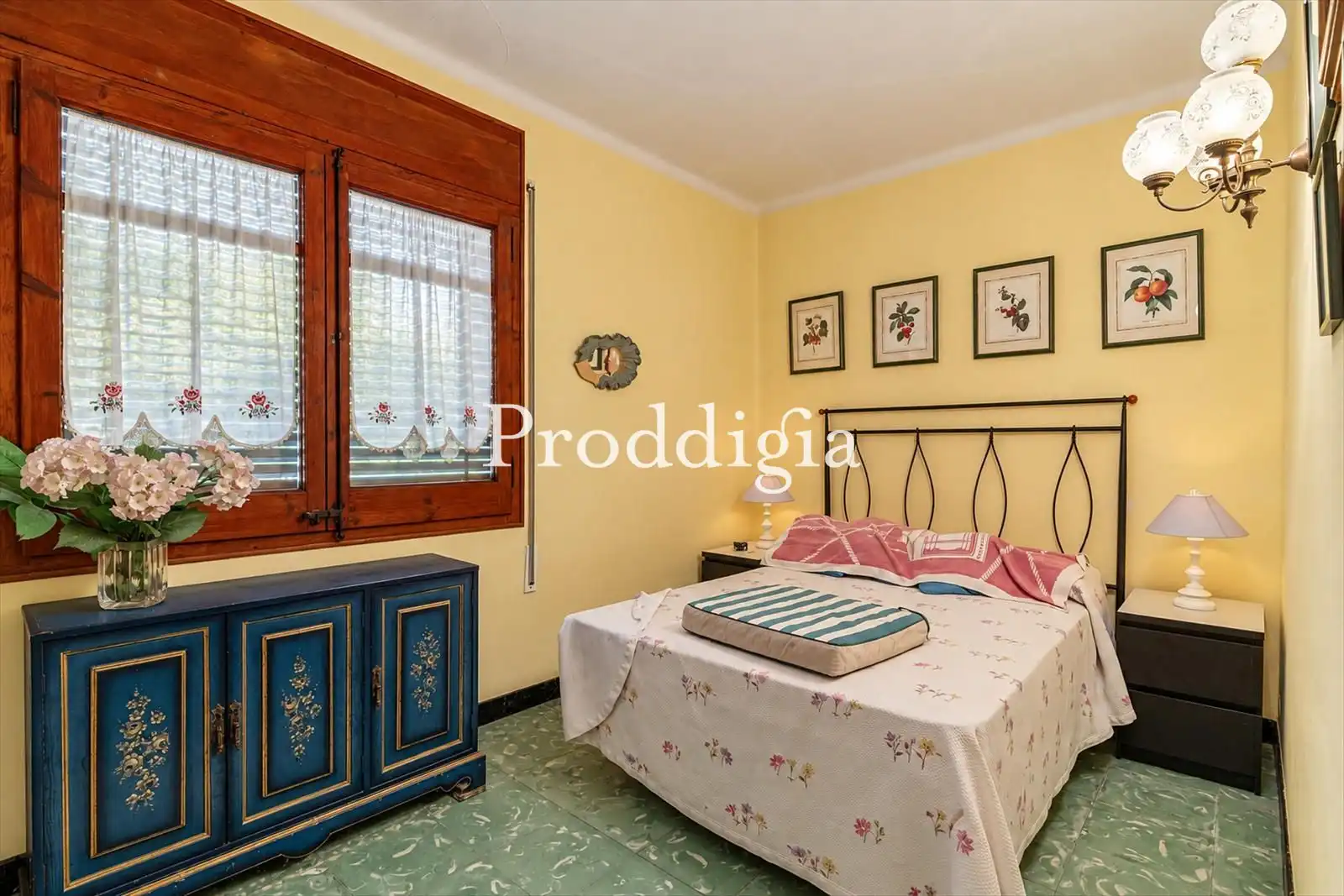 Dormitori de Casa o xalet en venda en Mira-sol